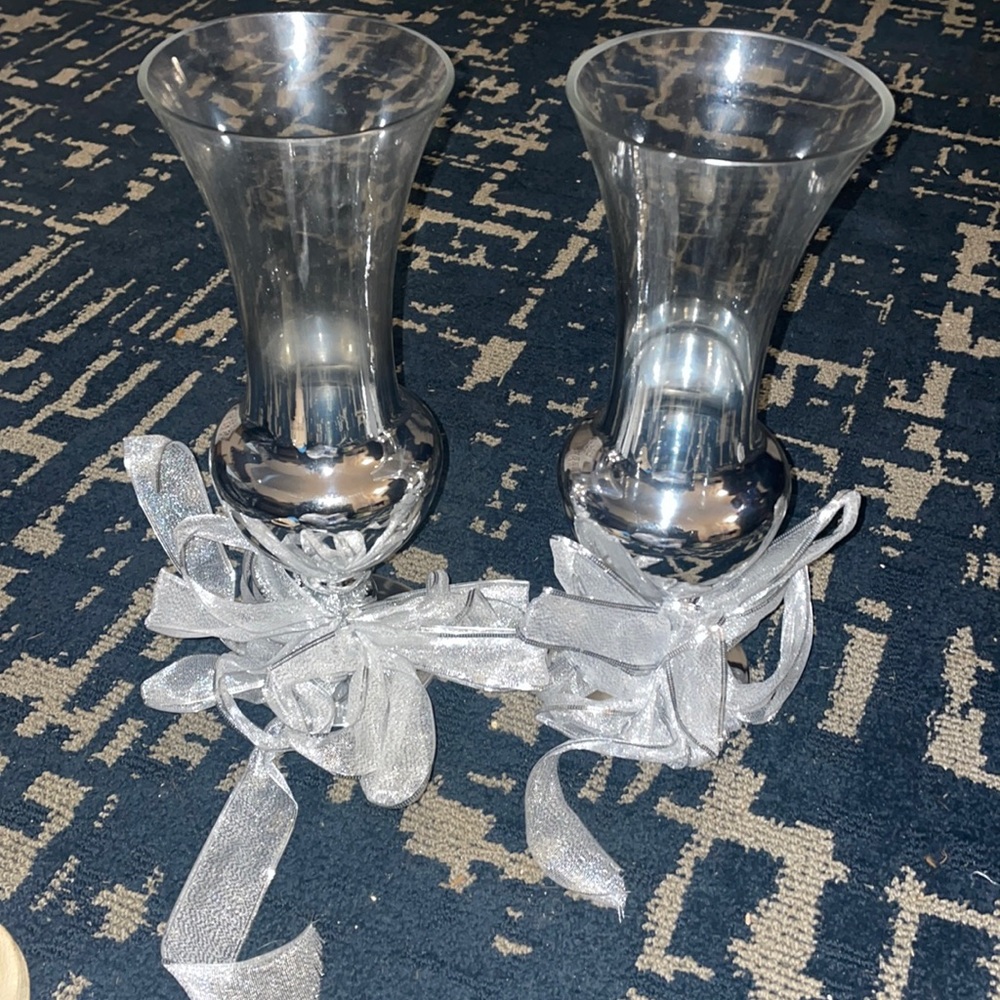 Silver decor vase
